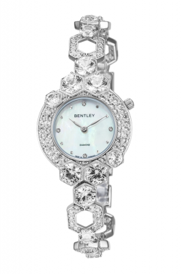 Product SKU: 1702-10WWICase Material: All S925 silver,Case & Band with 207 pcs white sapphireCase Size: 28.0mm X 28.0mmDial Size: Ø 18.0mmDial Color: White MOP with 4 pcs diamondCrystal: Sapphire crystal glassMovement: 751-3